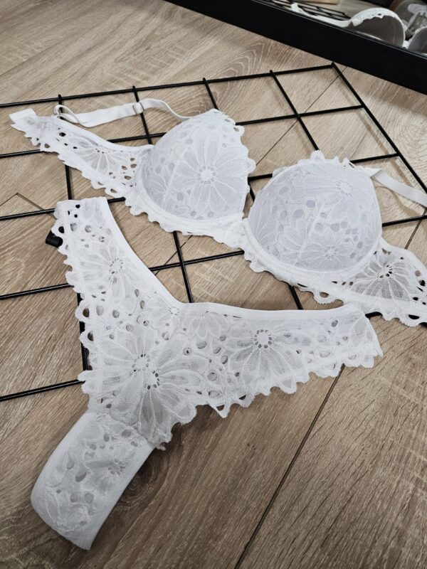 Conjunto Emilia