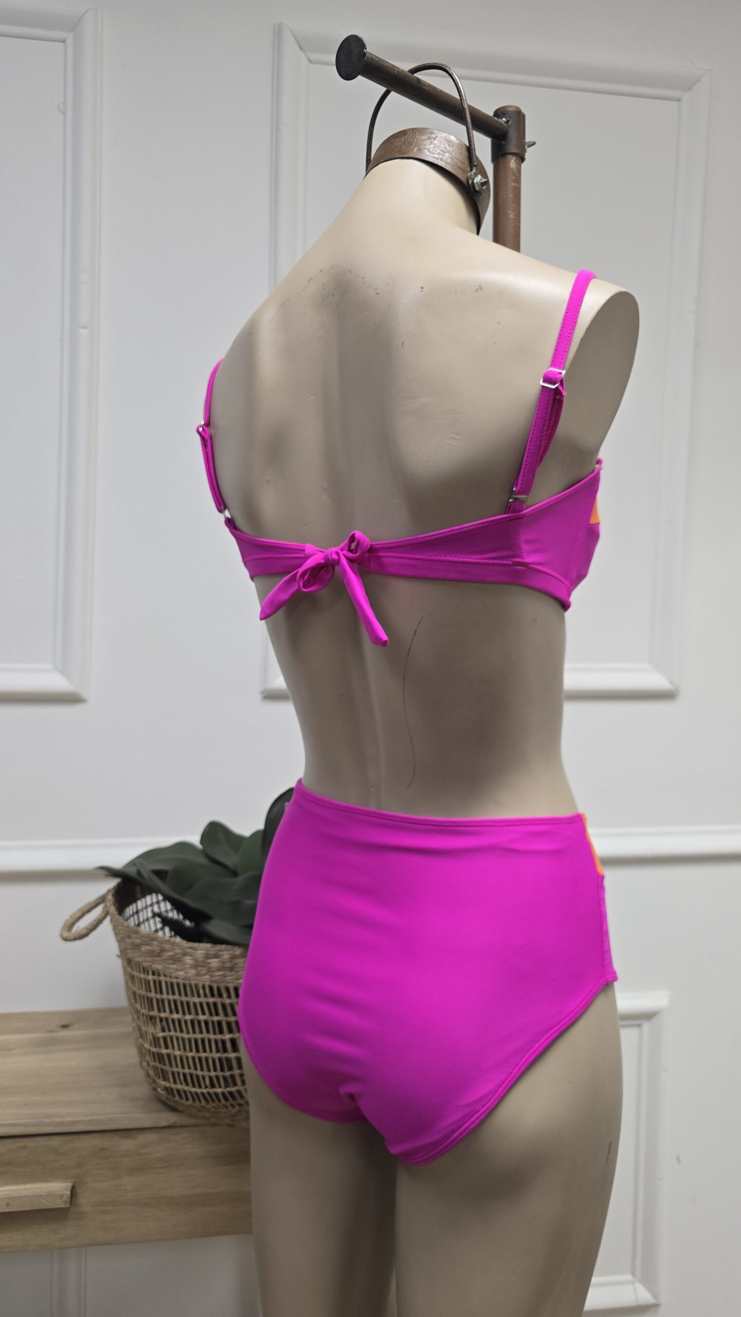 Bikini Dante - Imagen 7