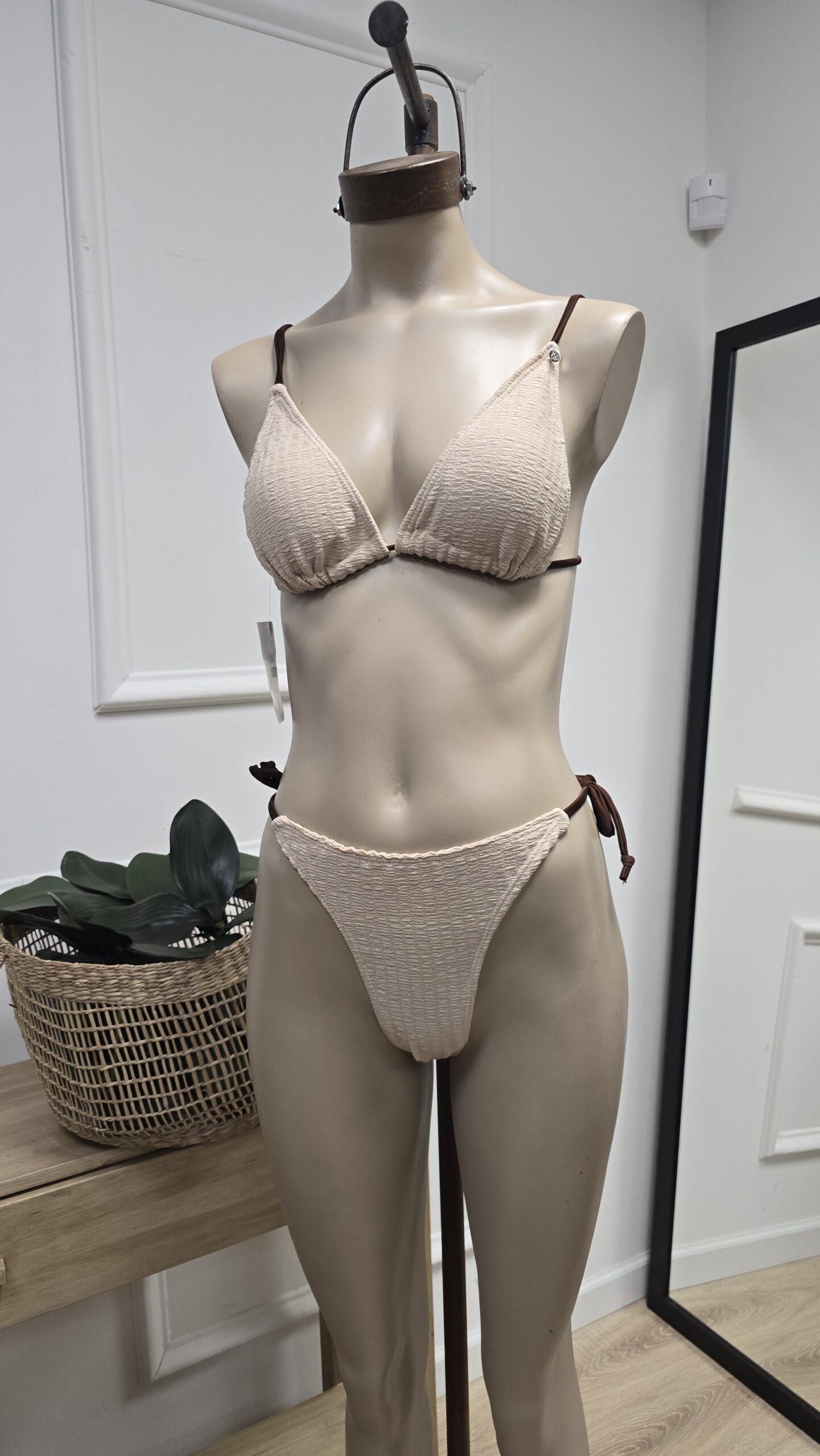 Bikini Luri - Imagen 2