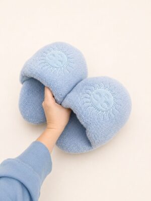 Pantuflas Mundial: Sol Celeste